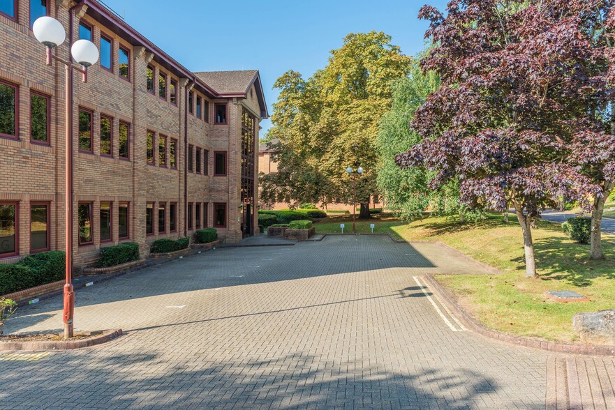 Greenways Business Park, Chippenham to rent - Building Photo - Image 2 of 6