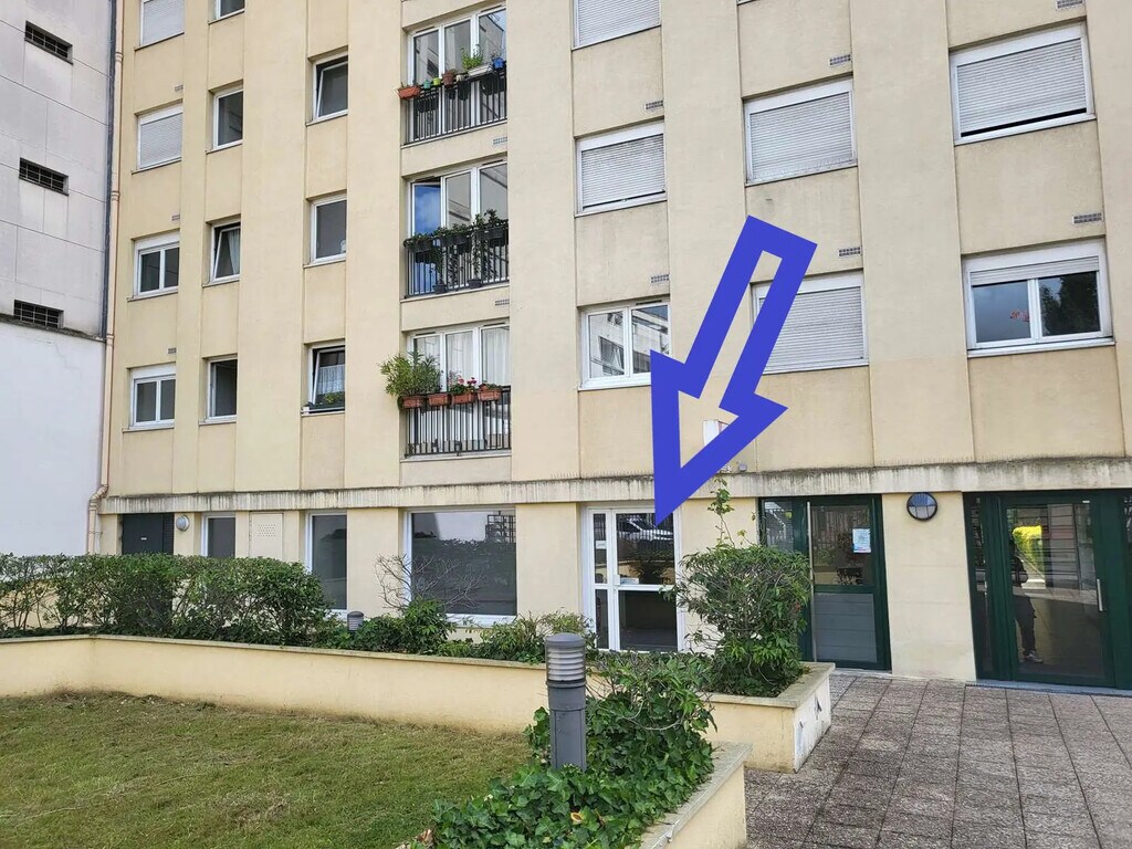 Location Bureaux 103 m² - Photo 1