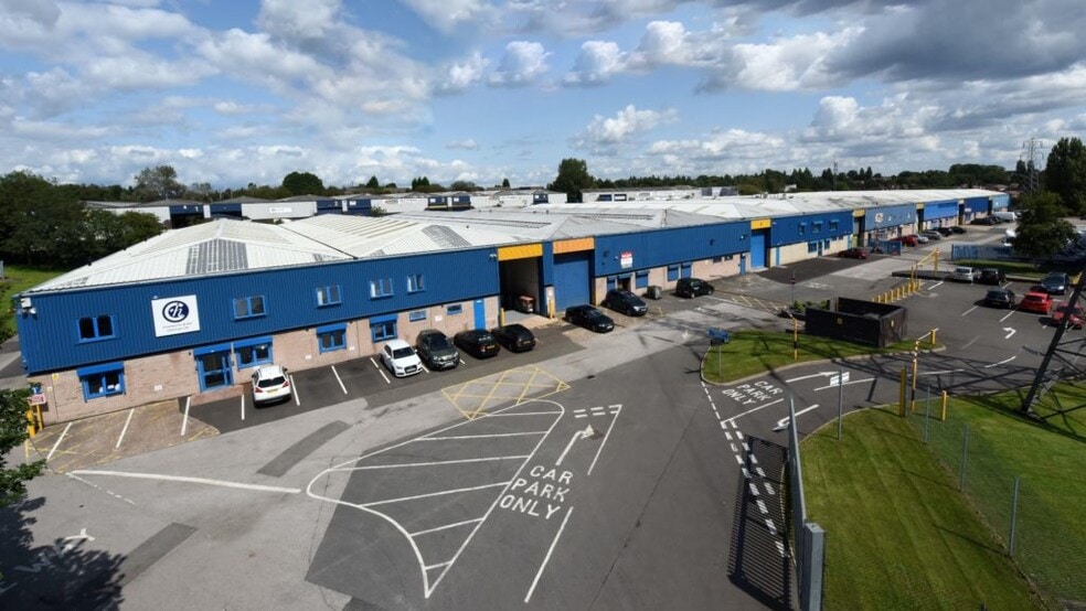 Bloxwich Ln, Walsall to rent - Building Photo - Image 2 of 9