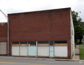 821 Bluefield Ave, Bluefield, WV for sale Primary Photo- Image 1 of 1