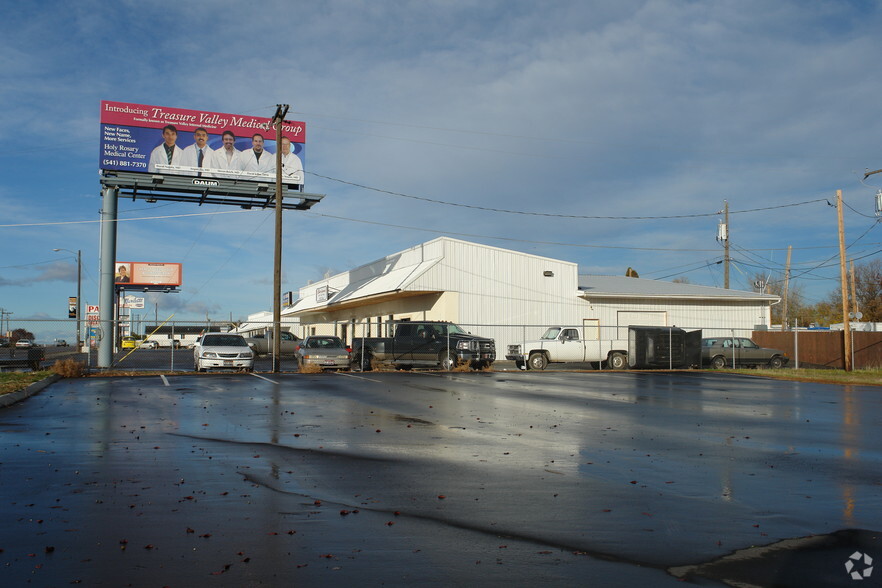 1211-1217 NW 16th St, Fruitland, ID for sale - Building Photo - Image 2 of 2