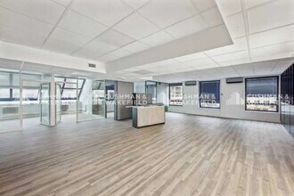 2 Rue De La Renaissance, Antony to rent Building Photo- Image 1 of 12