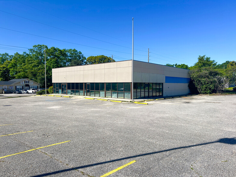 5123 Moffett Rd, Mobile, AL for sale - Building Photo - Image 1 of 7