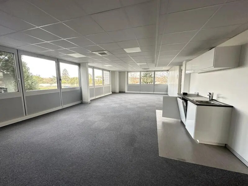 5 Avenue Albert Durand, Blagnac to rent Interior Photo- Image 1 of 12