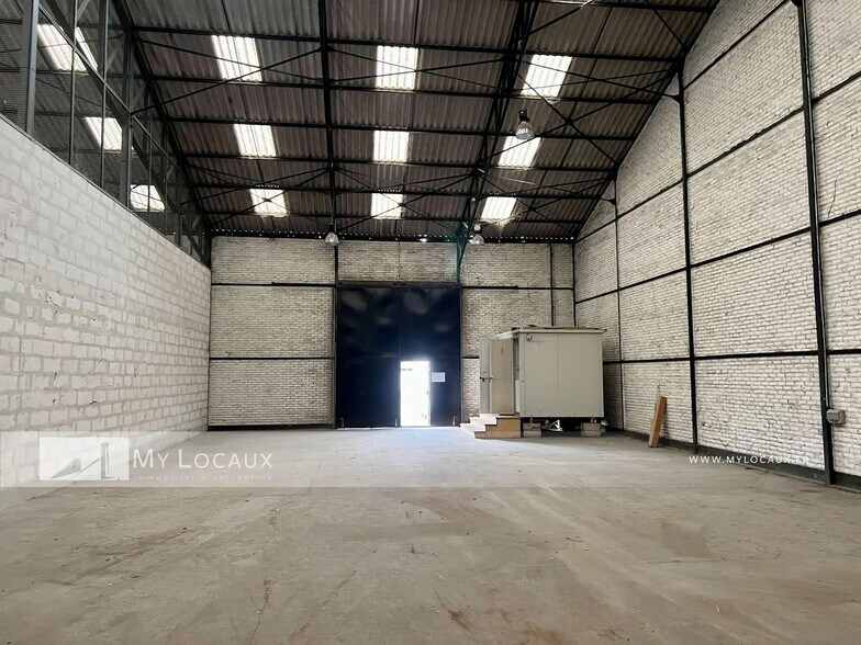 Route Du Bassin 5, Gennevilliers to rent - Interior Photo - Image 2 of 4