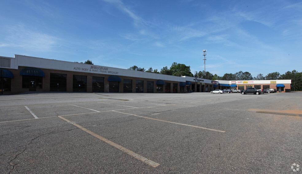 4450 Lawrenceville Hwy NW, Lilburn, GA for rent - Primary Photo - Image 1 of 2