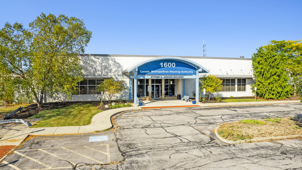 1600 Kansas Ave, Lorain, OH for sale - Primary Photo - Image 1 of 16