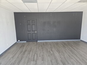 8034 Culebra Rd, San Antonio, TX to rent Building Photo- Image 2 of 5