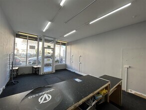 86 Embankment Rd, Plymouth to rent Interior Photo- Image 1 of 4