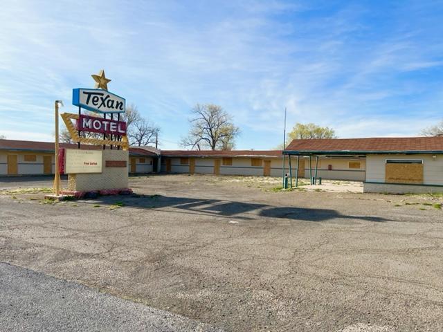 201 Clayton Rd, Raton, NM for sale - Primary Photo - Image 1 of 38