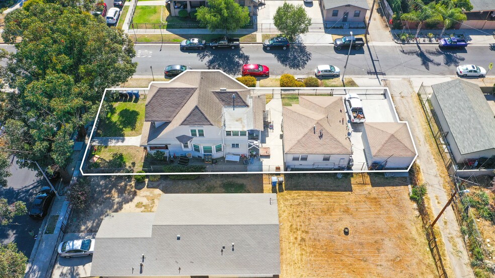 1189 W 37th Plz, Los Angeles, CA for sale - Primary Photo - Image 1 of 1