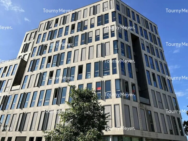 Office in Bordeaux to rent - Building Photo - Image 1 of 12