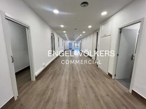 Office in Barcelona, Barcelona to rent Interior Photo- Image 2 of 5