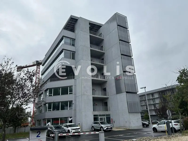 Location Bureaux 27 m² à 749 m² - Photo 1