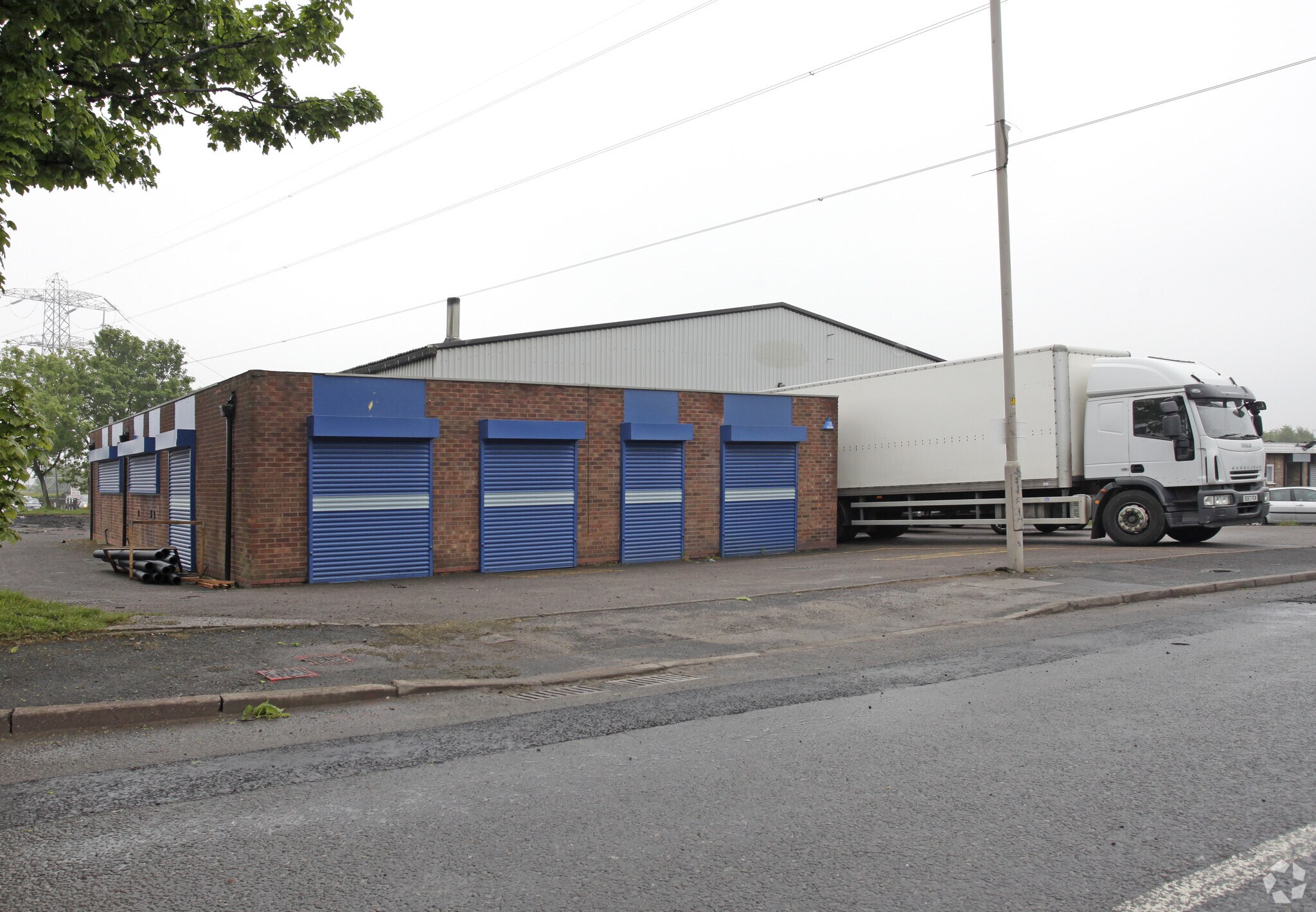Alston Rd, Oldbury to rent Building Photo- Image 1 of 9