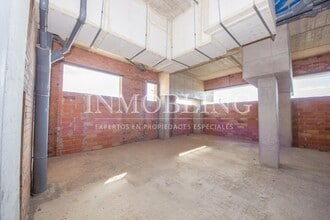 Office in Mataró, Barcelona to rent Interior Photo- Image 1 of 14