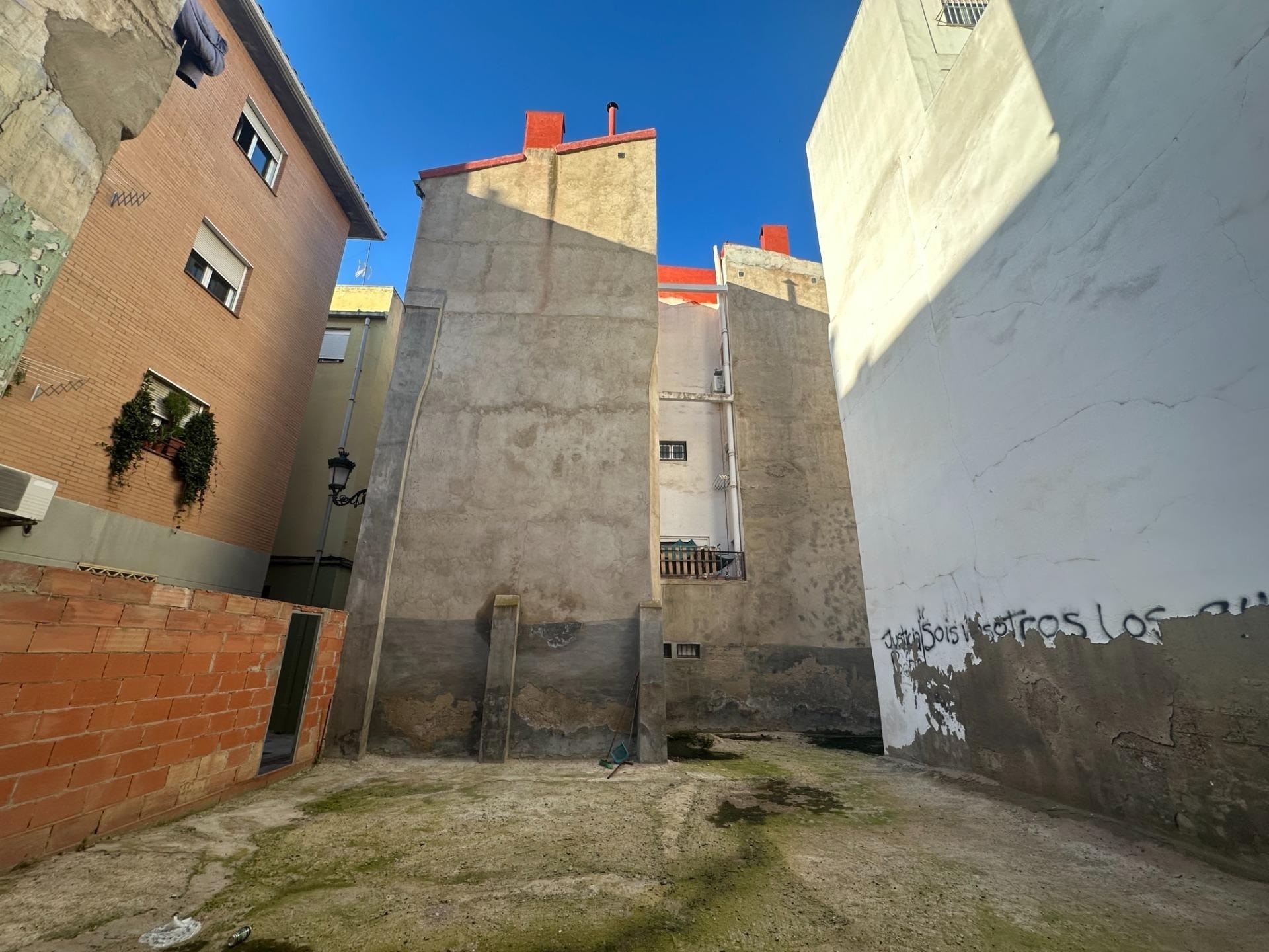 Calle del Pozo, 13, Zaragoza, Zaragoza for sale Building Photo- Image 1 of 4