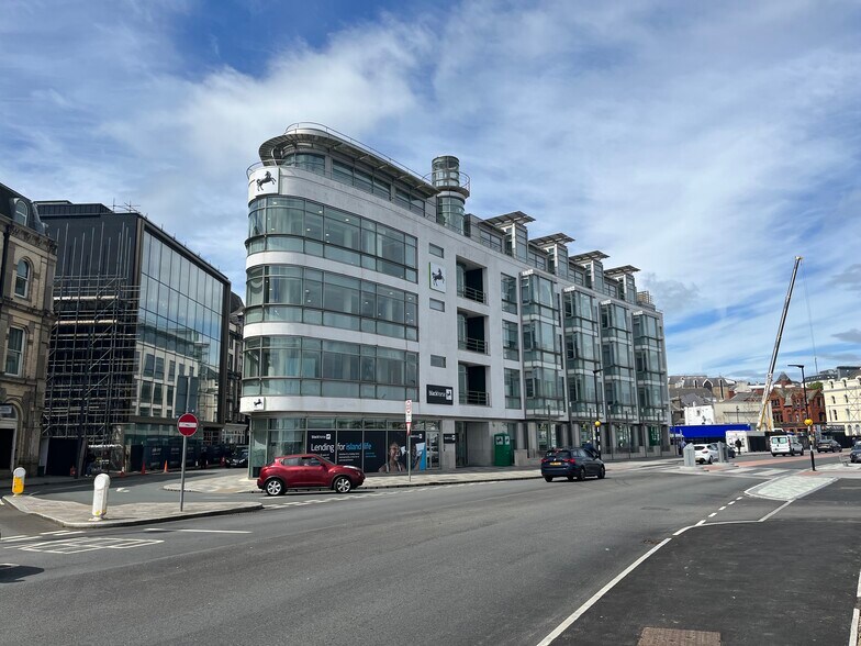 2 Victoria St, Douglas for sale - Building Photo - Image 1 of 1