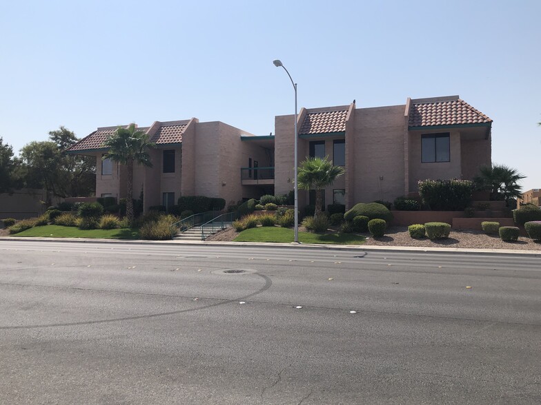 4495 W Hacienda Ave, Las Vegas, NV for rent - Building Photo - Image 2 of 4