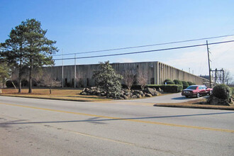 1051 Calhoun Falls Hwy, Elberton, GA for sale Building Photo- Image 1 of 1