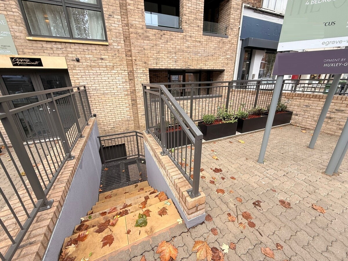 10 Shepherds Bush Rd, London, LND W6 7PJ - Unit 1 -  - Interior Photo - Image 2 of 8