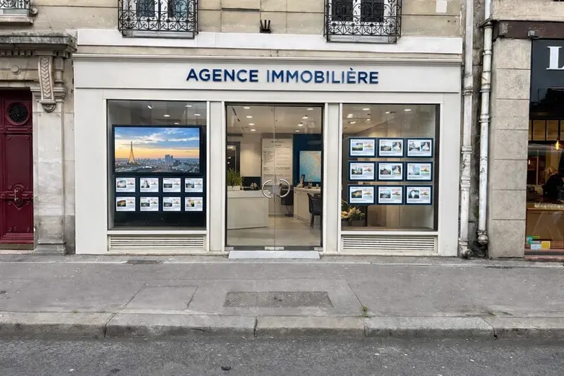 Retail in Boulogne-Billancourt to rent - Building Photo - Image 2 of 9