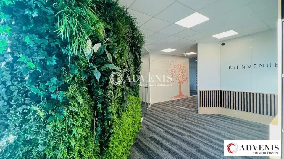 Office in Eysines to rent - Interior Photo - Image 3 of 12