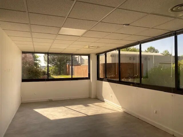 Office in Mérignac for sale Interior Photo- Image 1 of 3