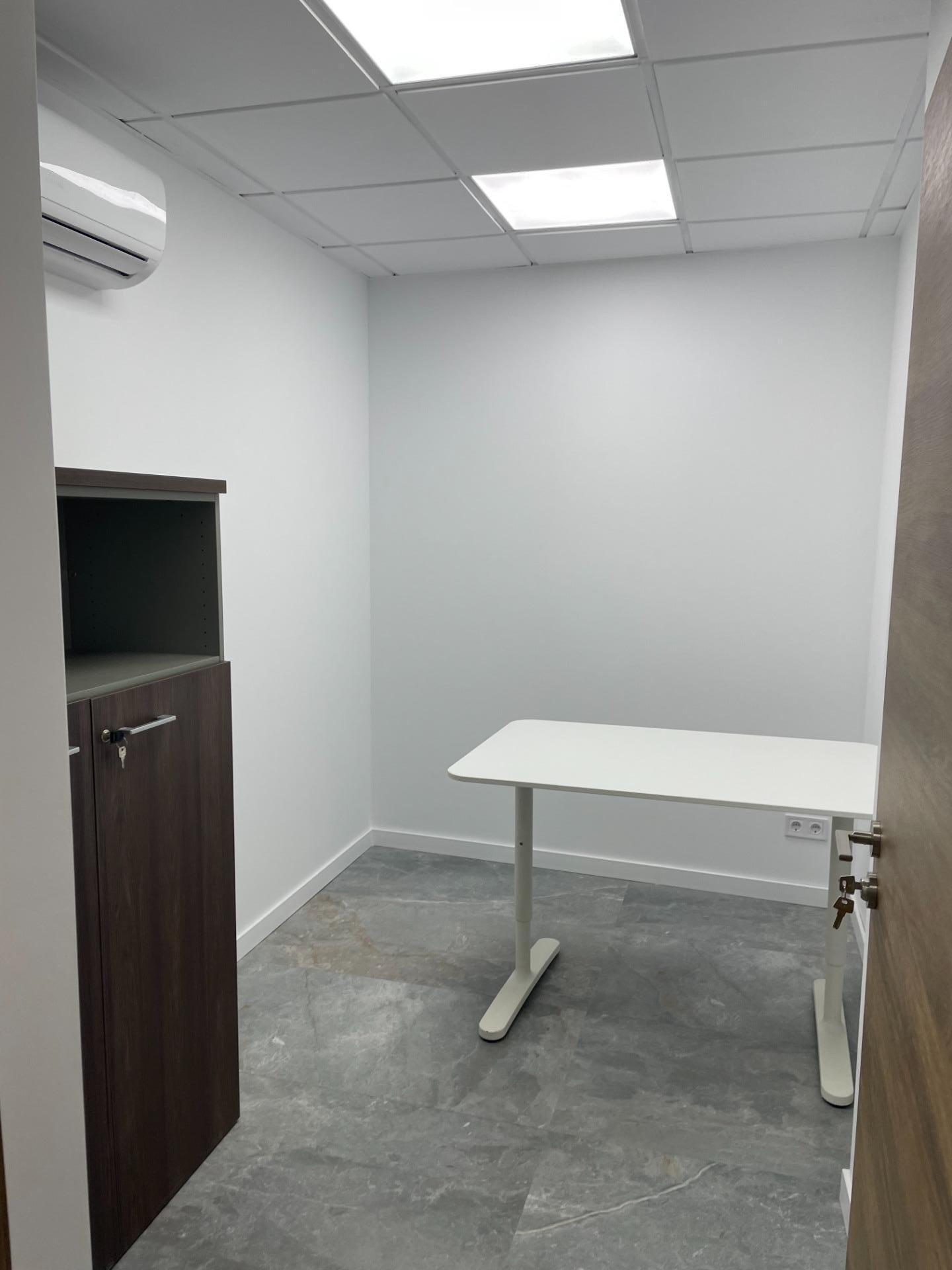 Office in València to rent Interior Photo- Image 1 of 12