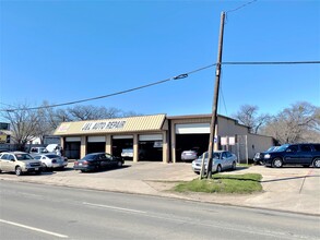 4727 Singleton Blvd, Dallas, TX for sale Primary Photo- Image 1 of 1