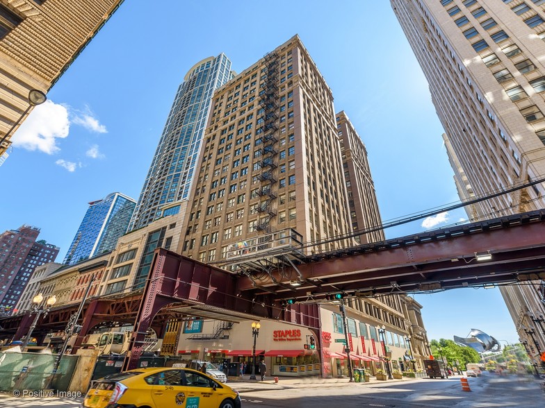 111 N Wabash Ave, Chicago, IL for sale - Primary Photo - Image 1 of 16