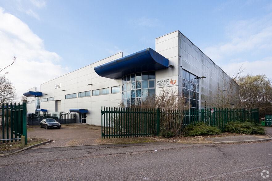 4-5 Lonebarn Link, Chelmsford for sale - Building Photo - Image 1 of 1