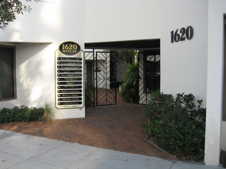 1620 Main St, Sarasota, FL for rent - Building Photo - Image 1 of 7