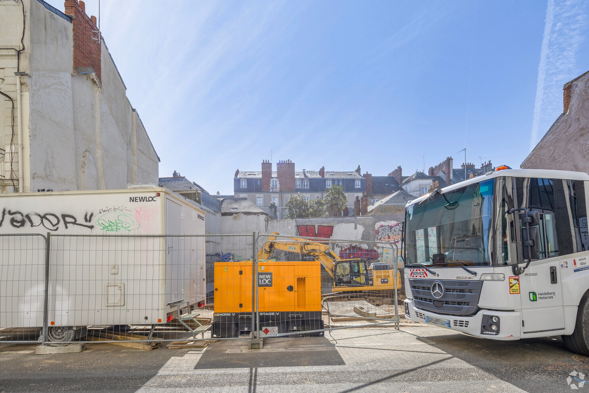 20 Rue Adolphe Moitié, Nantes for sale Primary Photo- Image 1 of 8