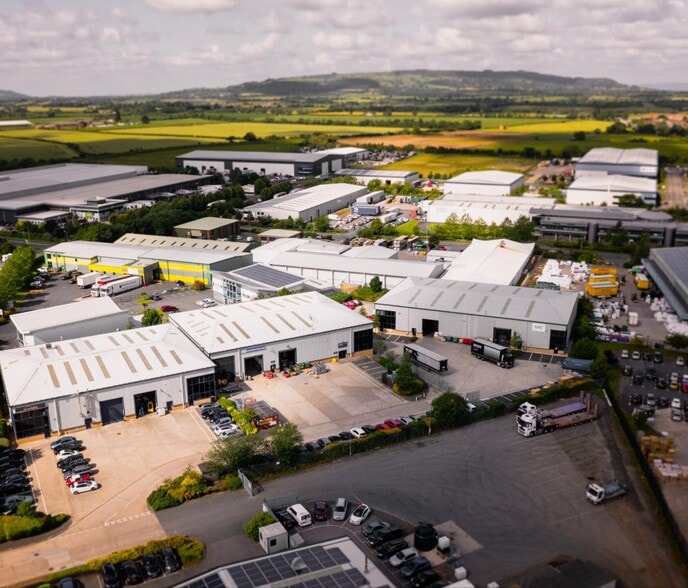 Enterprise Way, Evesham to rent - Building Photo - Image 1 of 2