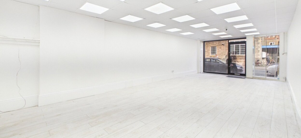 22-24 Waterloo St, Weston Super Mare to rent Interior Photo- Image 1 of 2