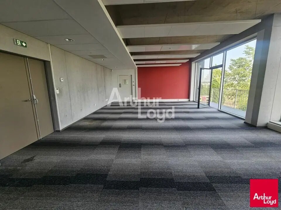Vente Bureaux 553 m² - Photo 1