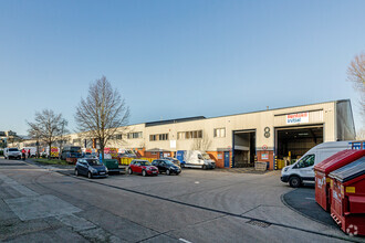 Amalgamated Dr, Brentford for rent Building Photo- Image 1 of 4