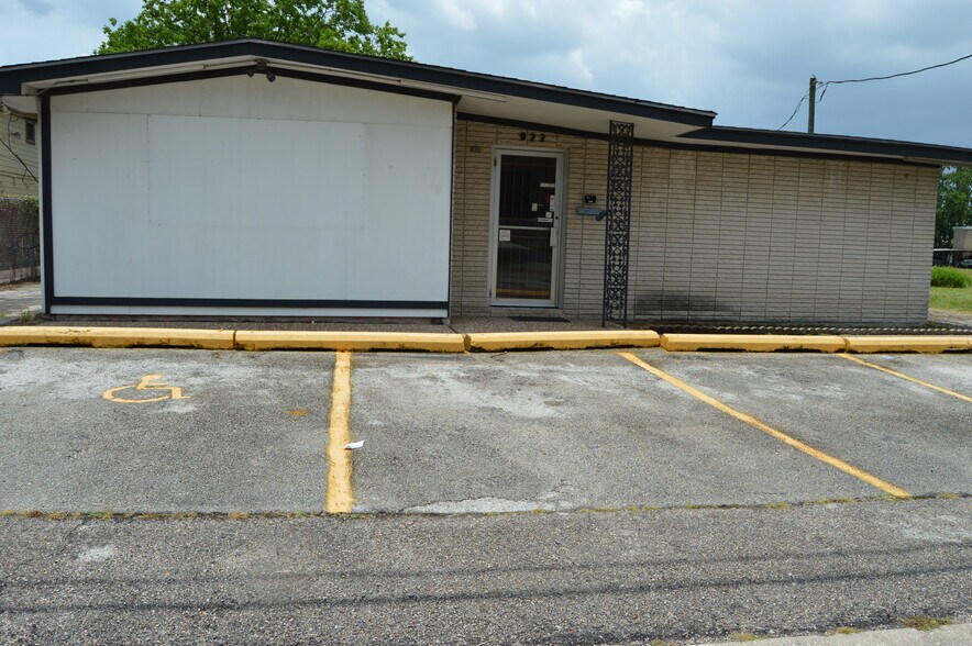 922 Main St, Pasadena, TX for sale - Building Photo - Image 1 of 7