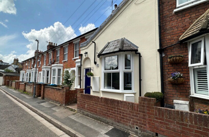 15 Albert St, Aylesbury for sale - Primary Photo - Image 1 of 1