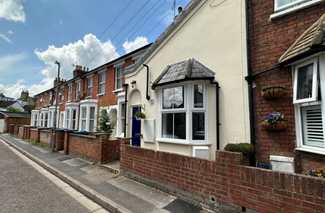 More details for 15 Albert St, Aylesbury - Speciality for Sale