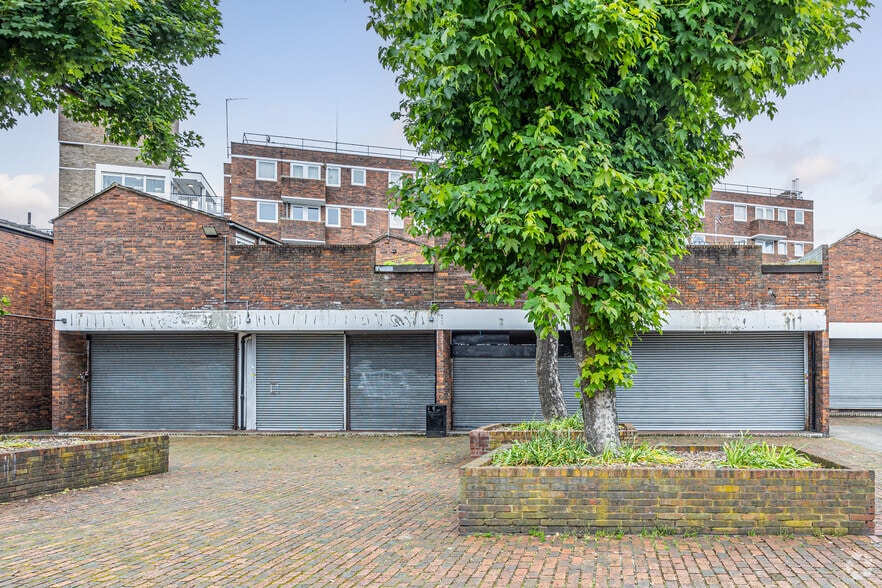 3A Brayford Sq, London to rent - Primary Photo - Image 1 of 7