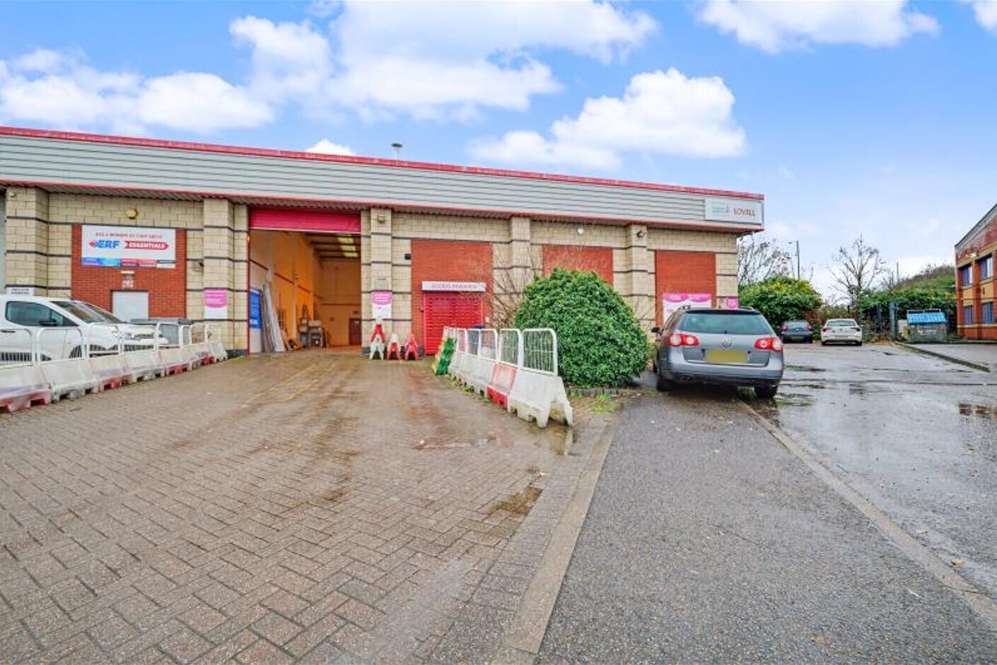 Liberty Way, Nuneaton to rent Primary Photo- Image 1 of 4