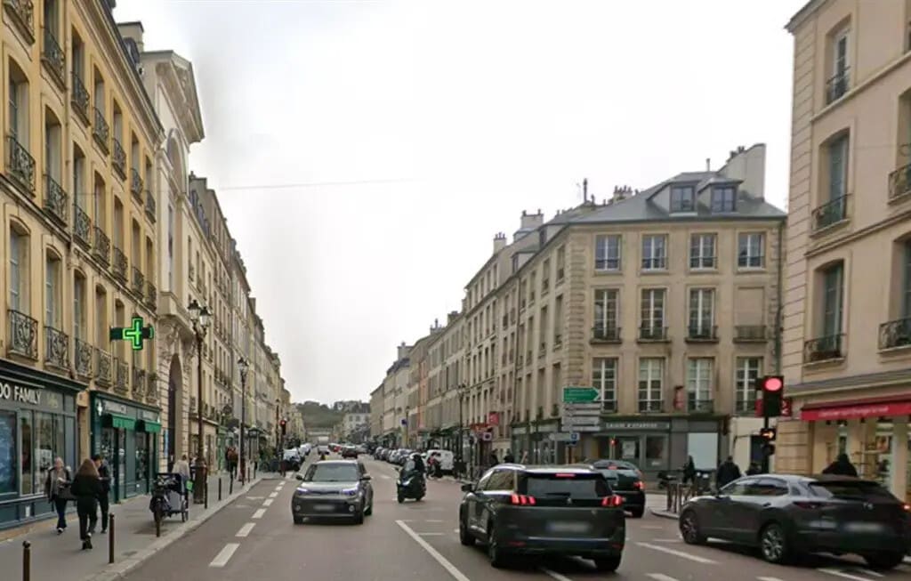 Location Commerce 248 m² - Photo 1