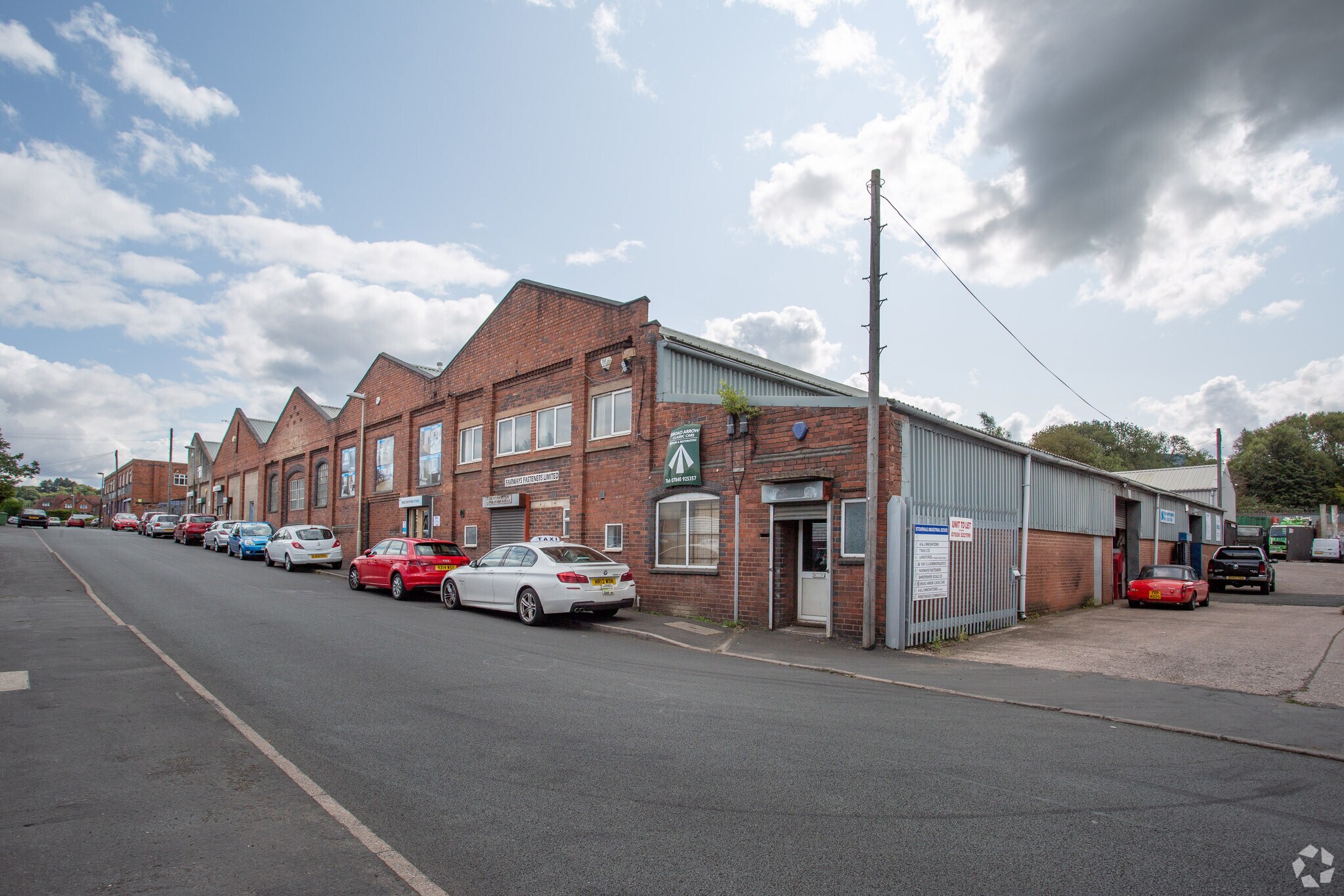 Stour Vale Rd, Stourbridge to rent Primary Photo- Image 1 of 5