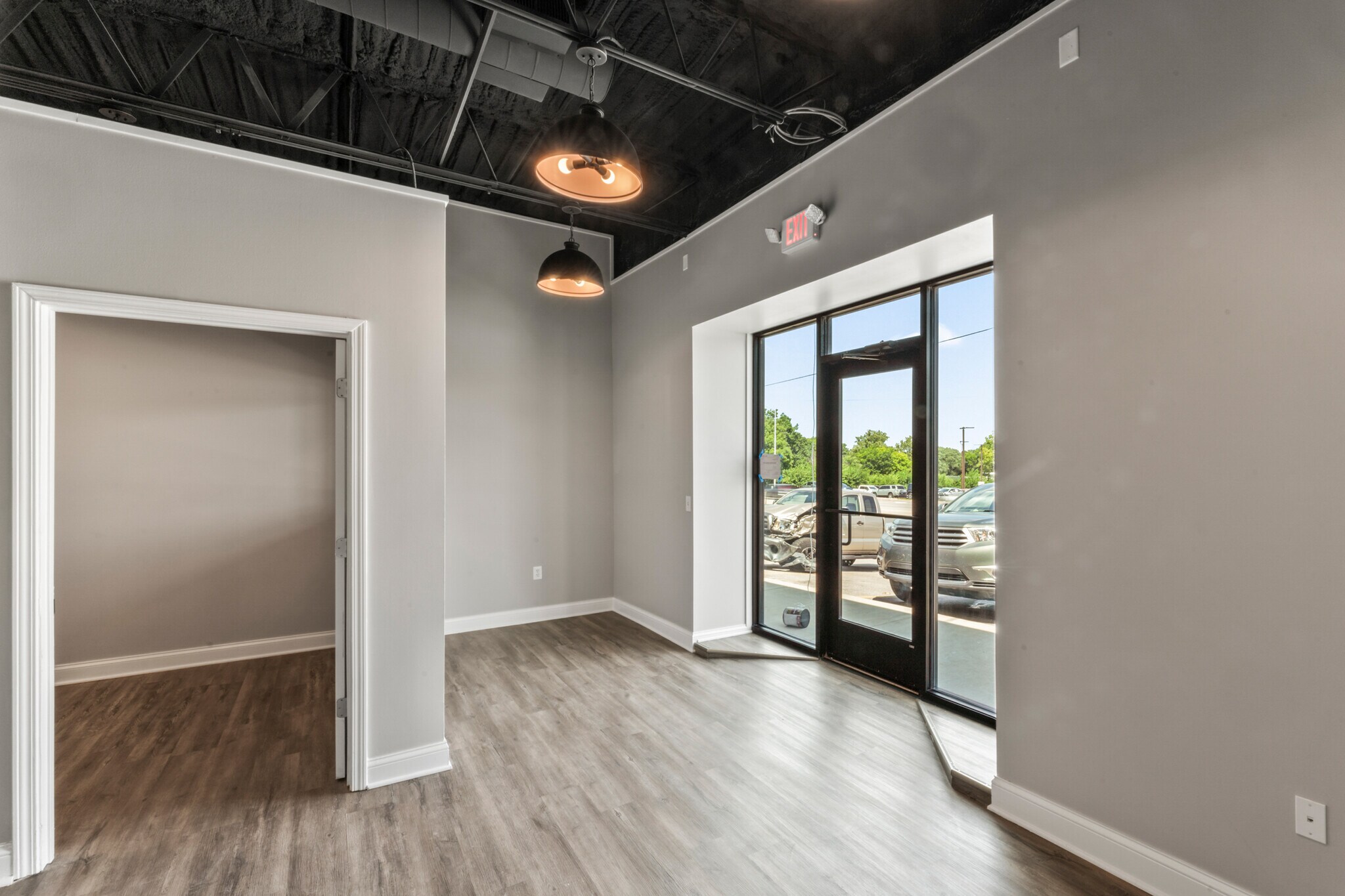 7801-7811 Shawnee Mission Pky, Overland Park, KS for sale Building Photo- Image 1 of 1