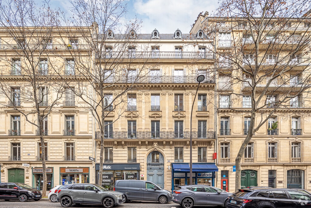Location Bureaux 167 m² - Photo 1