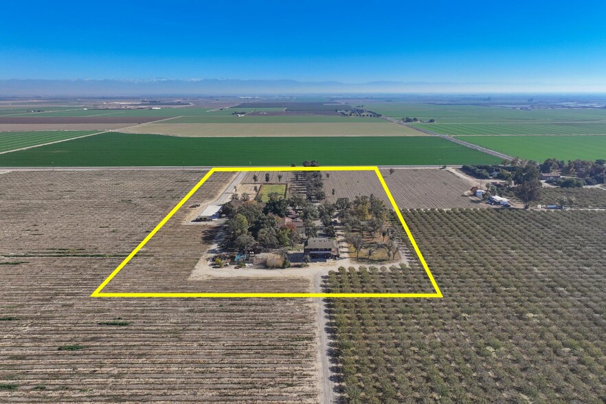 15840 10th Ave, Hanford, CA for sale - Primary Photo - Image 1 of 1