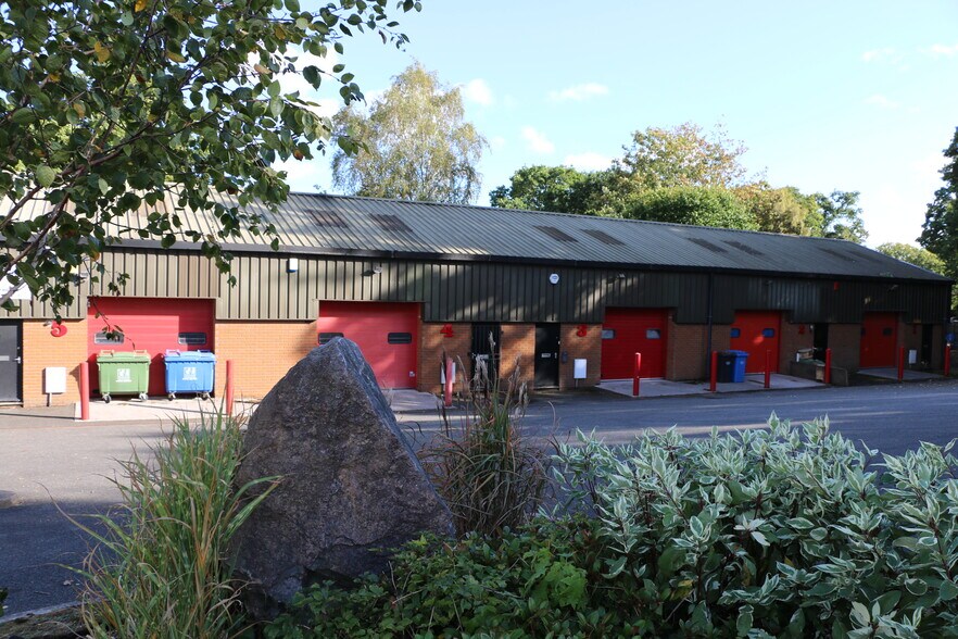 Pottery Rd, Bovey Tracey to rent - Building Photo - Image 1 of 4