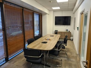 81 Southwark Bridge Rd, London to rent Interior Photo- Image 1 of 5